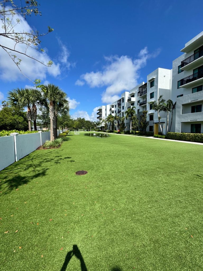 reliable-artificial-grass-cleaning-company-jupiter